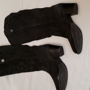 Vince Camuto lightly distressed leather (Pull-On) western style boots